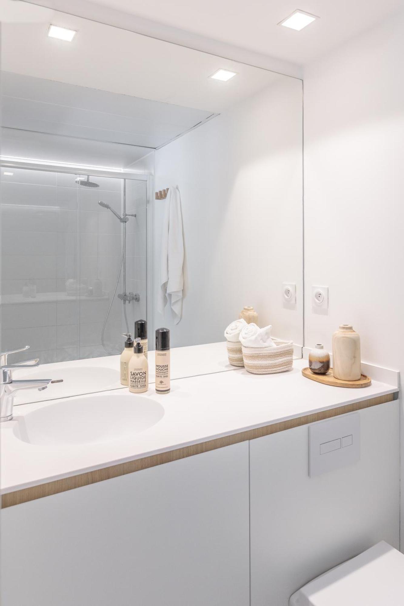 Les Appartements Et Chambres De Montpellier Esterno foto